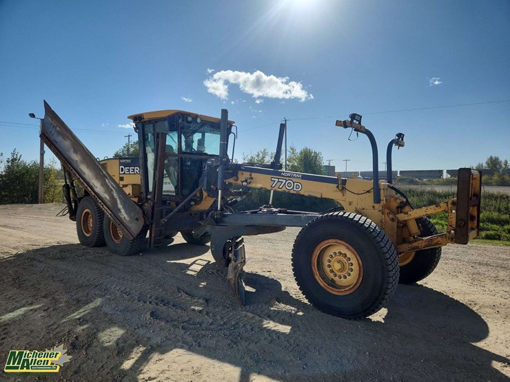 john-deere-770-image-2