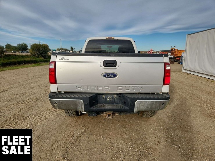 2014-ford-f350-image-25