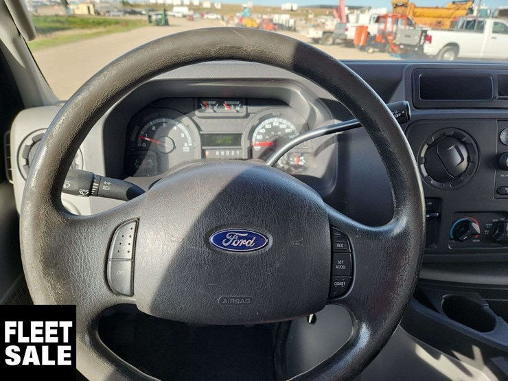 2012-ford-cargo-image-10