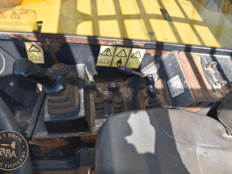2015-jcb-510-56-image-12