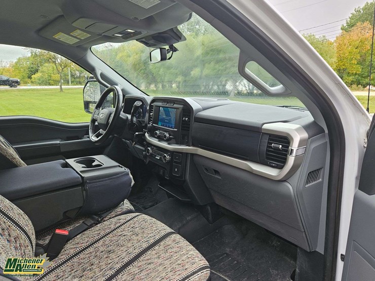 2021-ford-f150-image-21