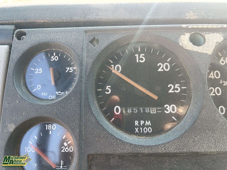 1995-freightliner-fl70-image-21