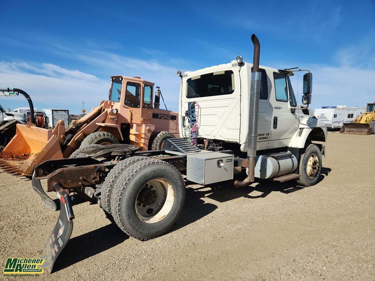 2011-international-workstar-7500-image-4