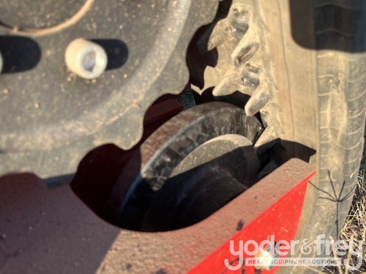 2023-manitou-1050rt-image-36