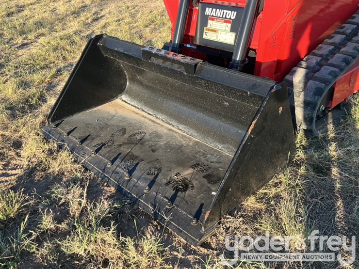 2023-manitou-1050rt-image-47