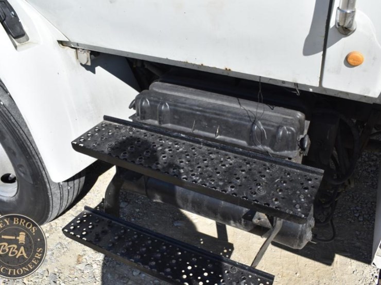 2012-international-durastar-4300-image-29