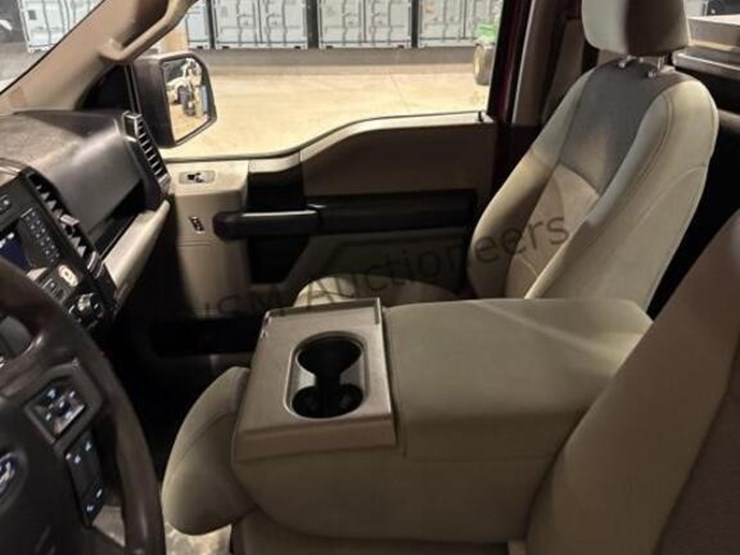 2019-ford-f150-image-23