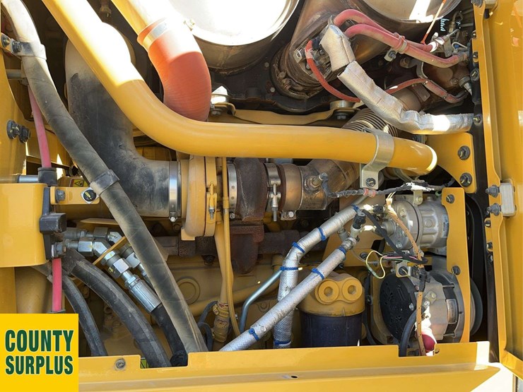 caterpillar-160m3-awd-image-19