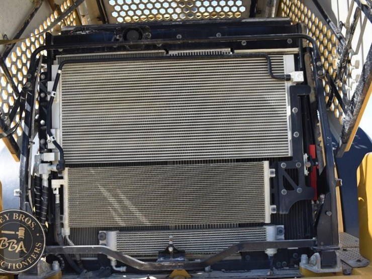 2014-caterpillar-982m-image-88