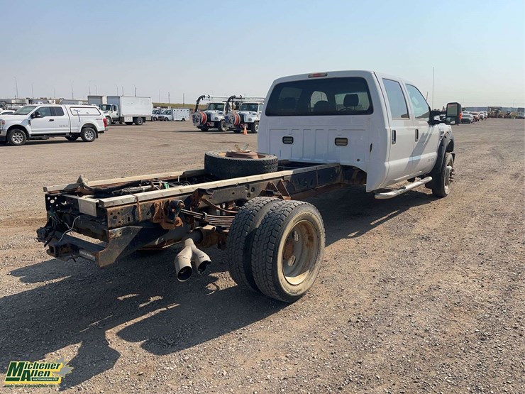 2010-ford-f550-image-4