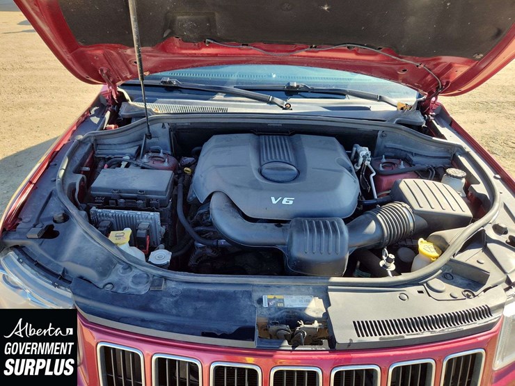 2014-jeep-grand-cherokee-image-26
