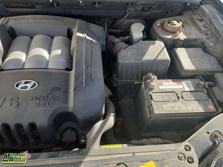 2005-hyundai-santa-fe-image-27