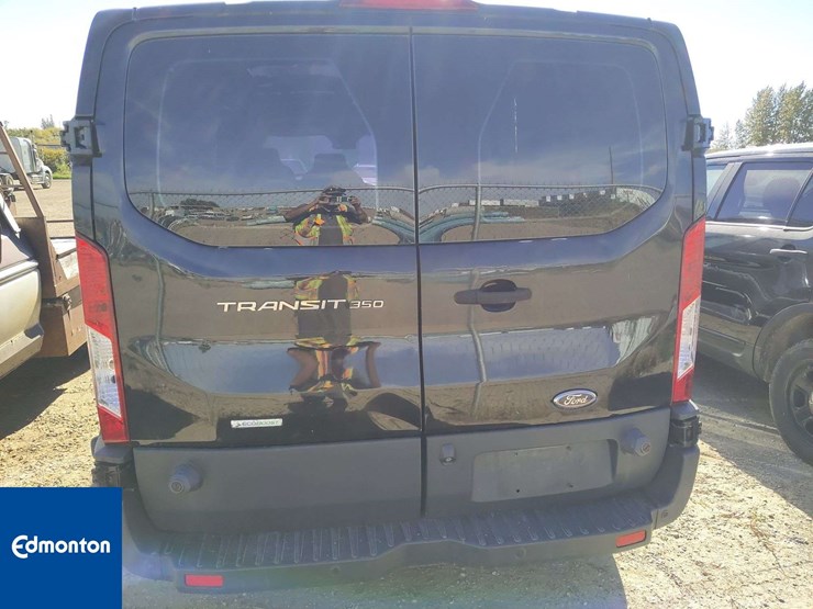 2015-ford-transit-image-15
