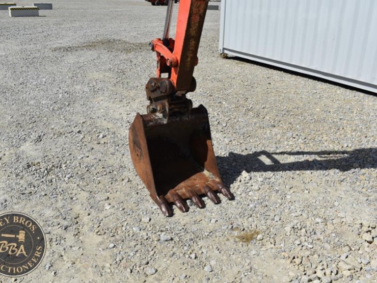 2017-kubota-kx057-4-image-21