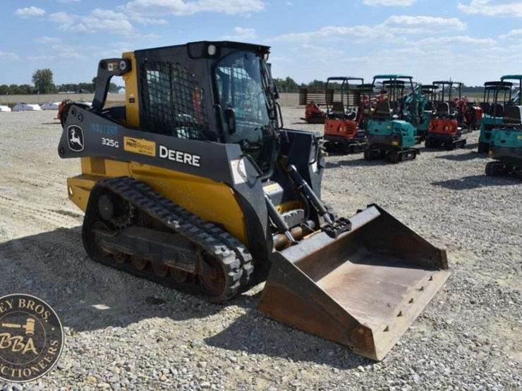 2021-deere-325g-image-45