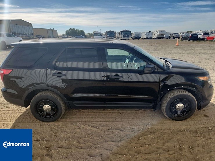 2014-ford-explorer-image-17