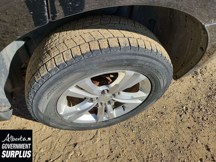 2015-chevrolet-equinox-lt-image-30