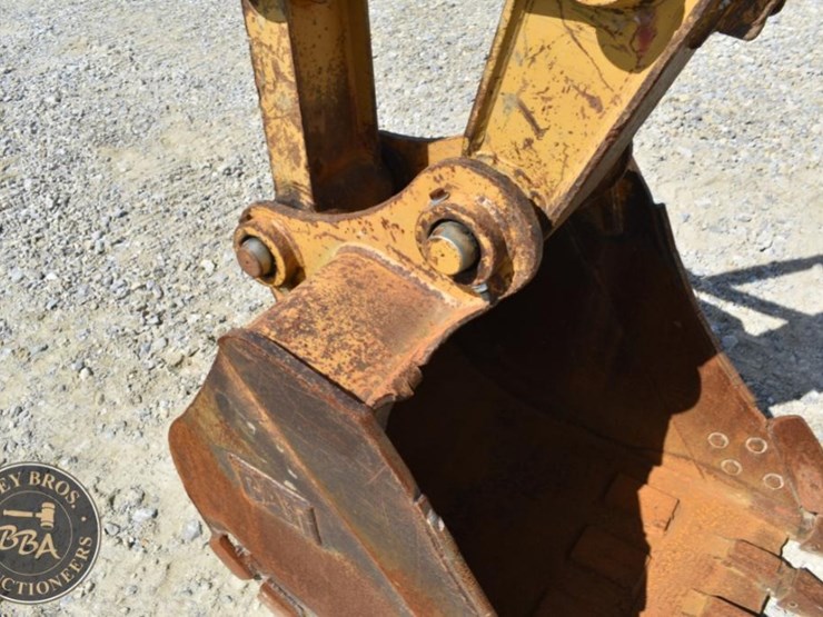 2011-caterpillar-312d-image-35