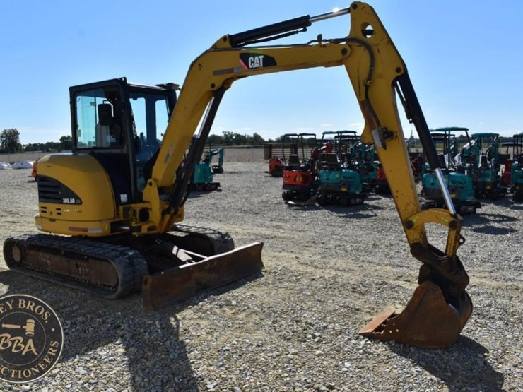 2013-caterpillar-305.5d-cr-image-10