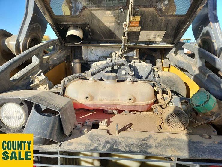 deere-324g-image-24
