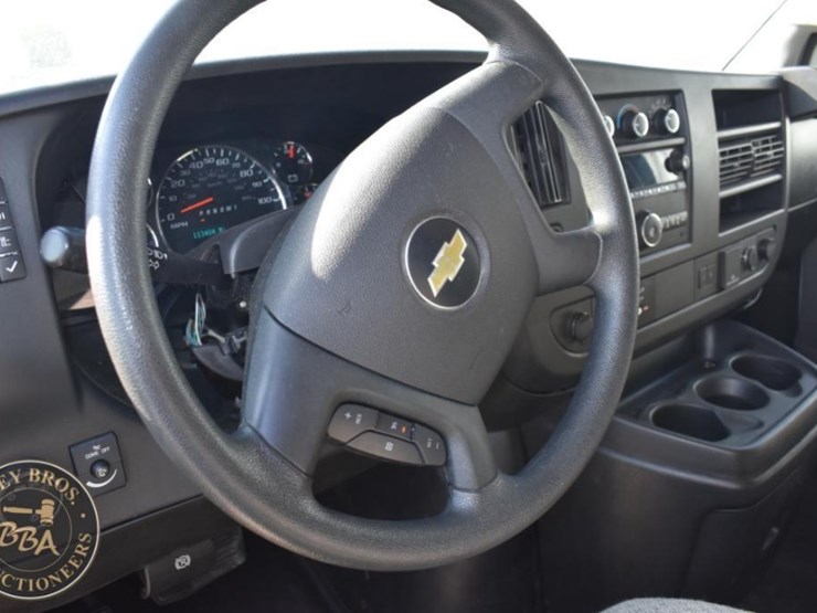 2019-chevrolet-express-2500-image-15