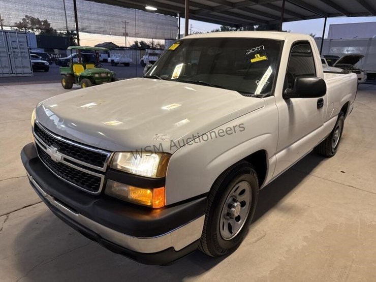 2007-chevrolet-silverado-1500-image-4