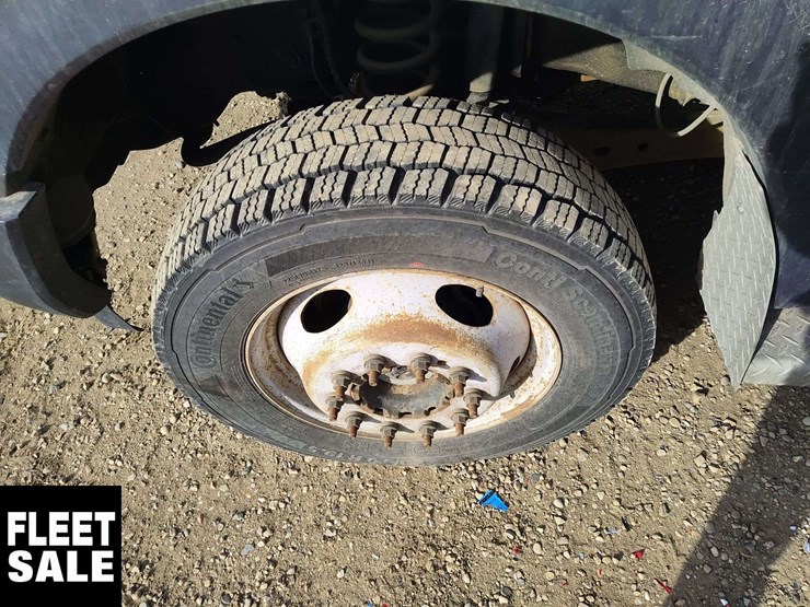 2018-ford-f550-image-28
