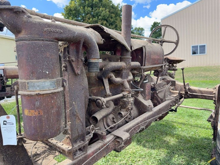 farmall-f-20-image-46