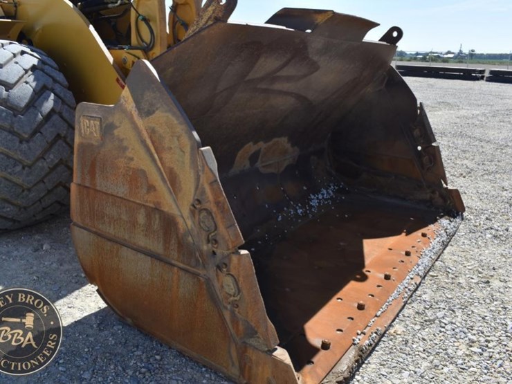 2014-caterpillar-982m-image-76