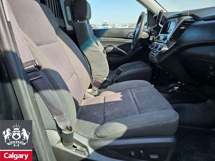 2015-chevrolet-tahoe-image-14