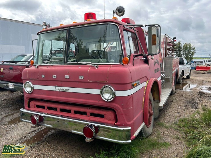 1980-ford-c800-image-1