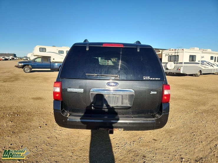 2013-ford-expedition-image-26