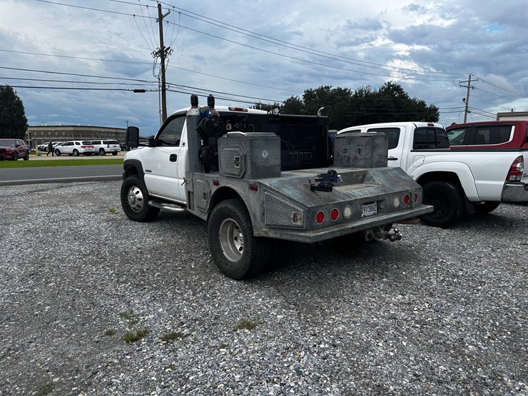 2001-chevrolet-3500-image-4