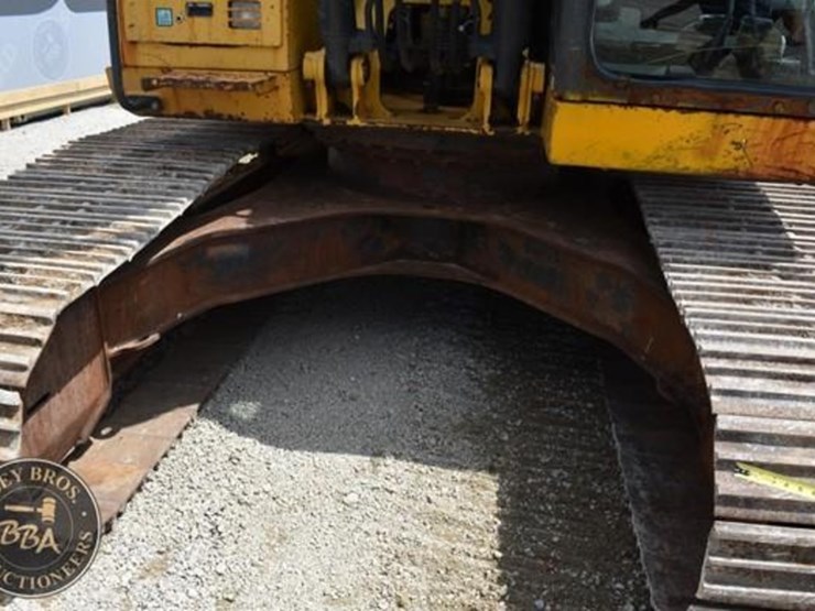 2018-deere-210g-lc-image-40