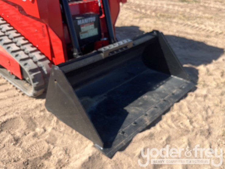 2023-manitou-1050rt-image-52