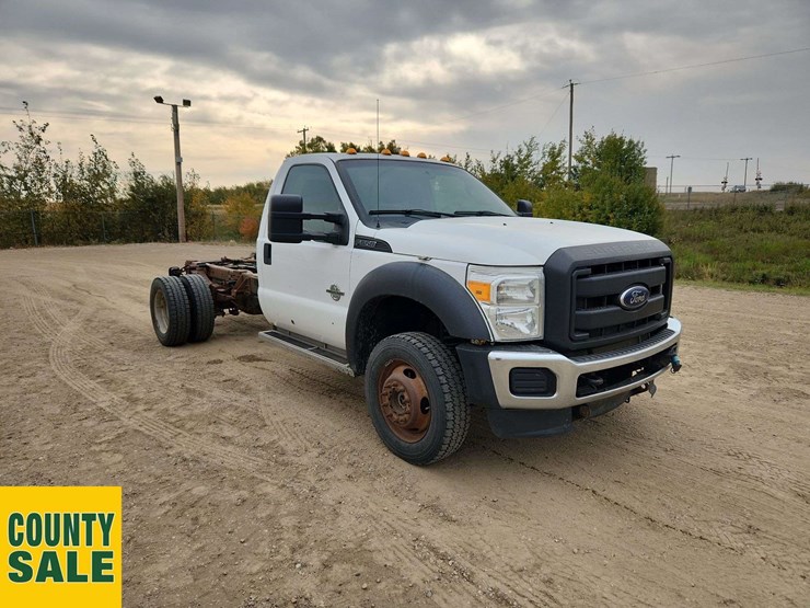 2013-ford-f550-image-7