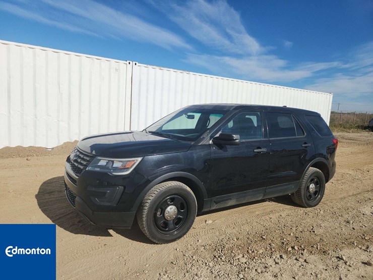 2016-ford-explorer-image-1