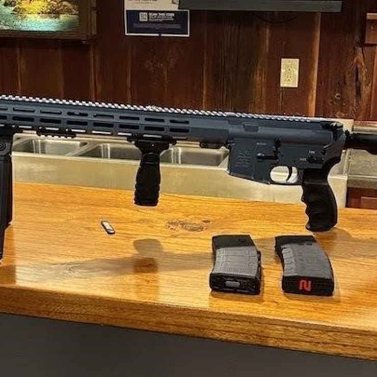 Great Lakes Firearms 223 AR 15 Rifle