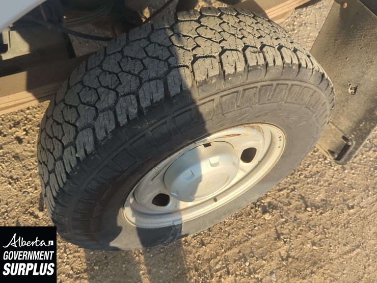 2011-ford-f250-image-32