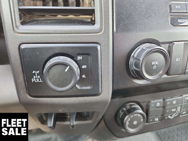 2020-ford-f350-image-10