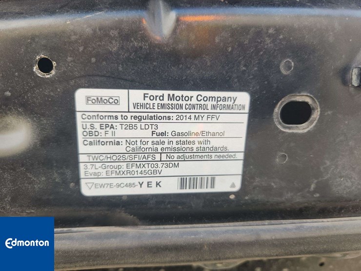 2014-ford-explorer-image-28