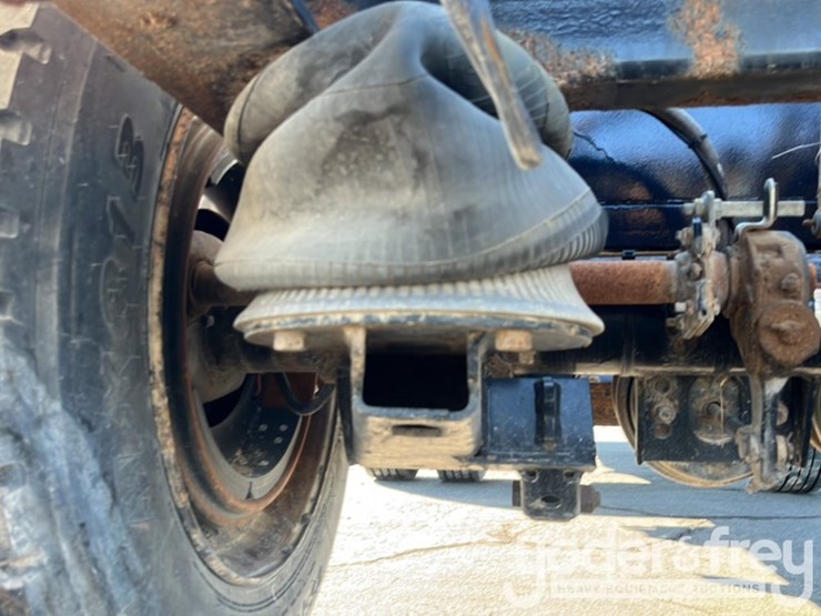 2018-king-kutter-spread-axle-chassis-trailer,-65,000lb-gvwr-image-16