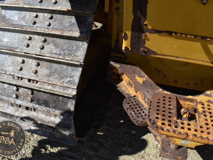 2020-caterpillar-d6n-lgp-image-67