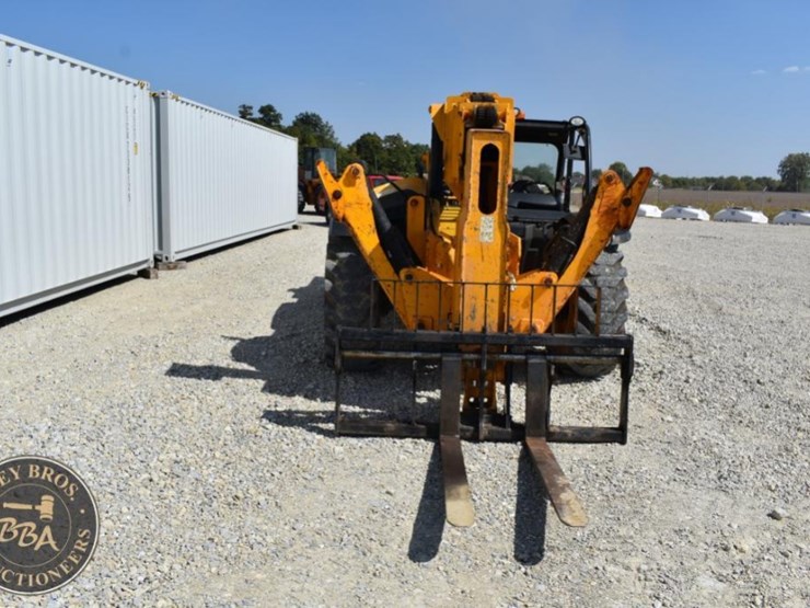 2015-jcb-510-56-image-7