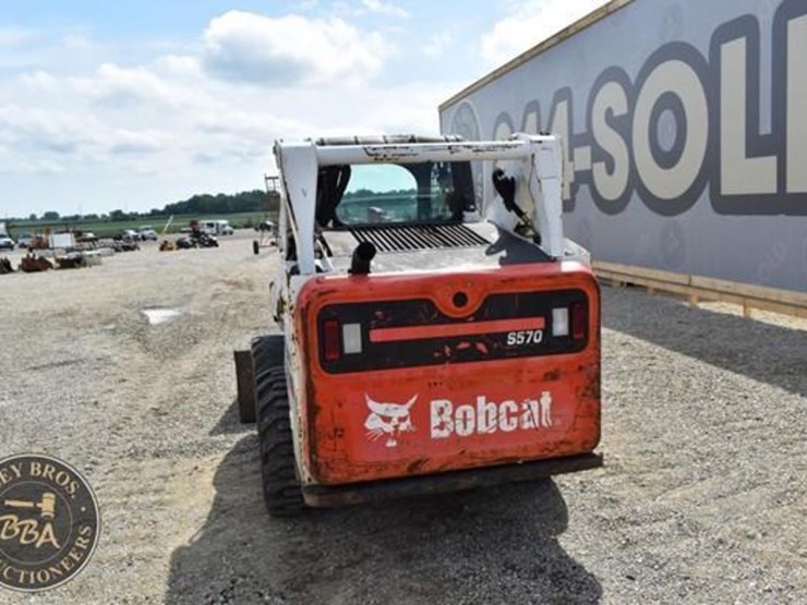 2017-bobcat-s570-image-12