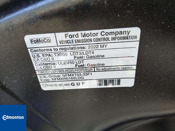 2022-ford-explorer-image-27
