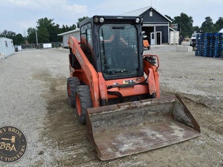 2017-kubota-ssv65-image-26