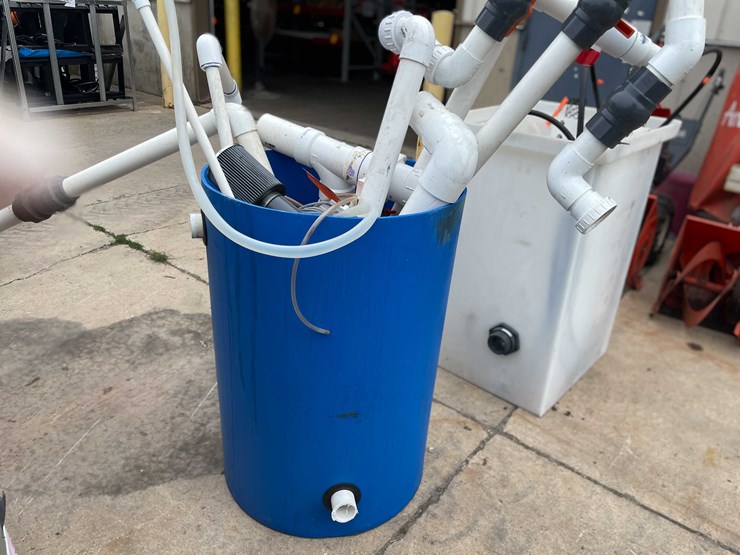 #3111-•-sump-tank-with-parts-(o3)-image-7