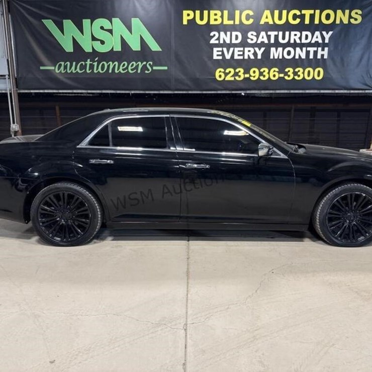 2011 Chrysler 300 SDN