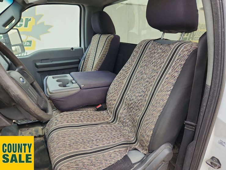 2013-ford-f550-image-19